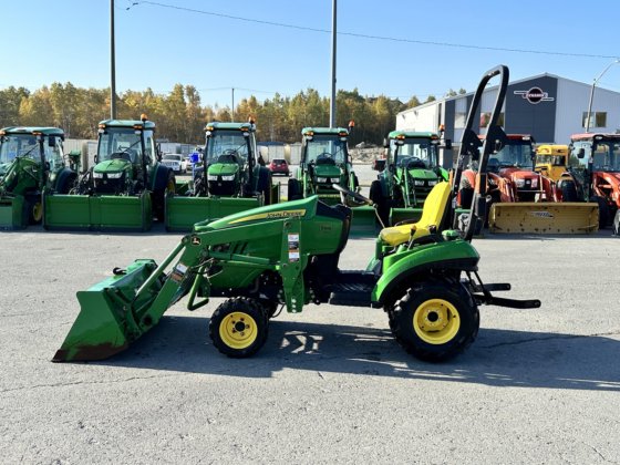 2015 John Deere 1023E