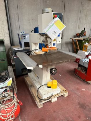 2006 TECNOMAX VERTICALE FREESMACHINE MOD.