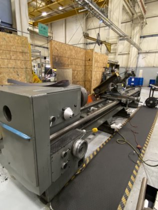 Manual Lathe w/ Sliding Table