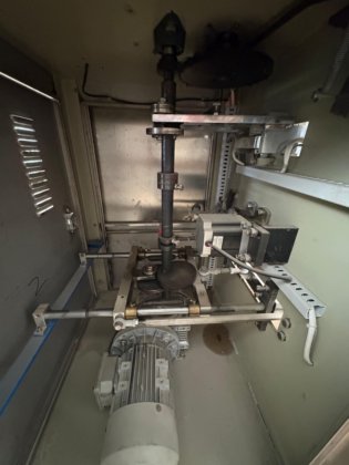 AUTOMATIC PACKAGING MACHINE