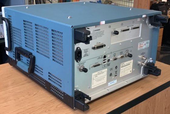 Tektronix RSA6114A, Real-Time spectrum analyzer,