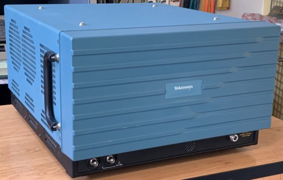 Tektronix RSA6114A, Real-Time spectrum analyzer,