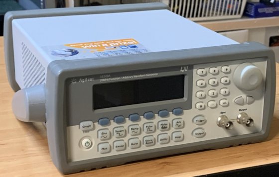 Agilent 33220A, function generator /