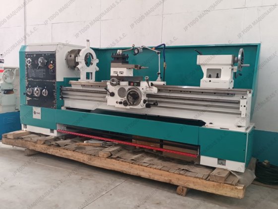 PARALLEL LATHE WITH DIGITAL DISPLAY
