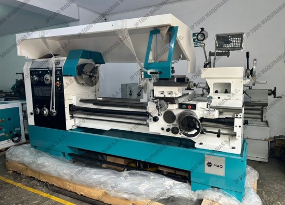 PARALLEL LATHE WITH DISPLAY