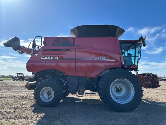 2024 CaseIH 8250