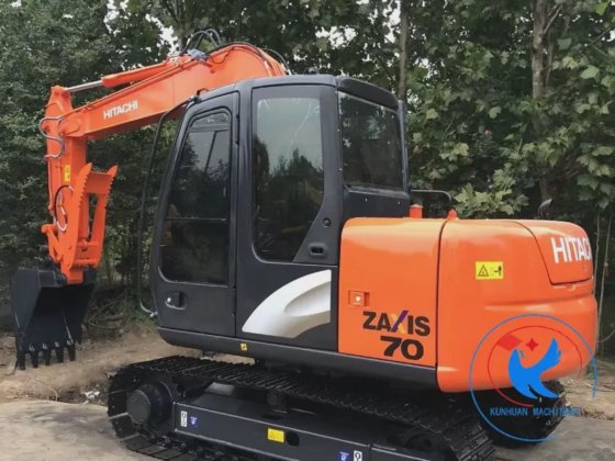 Hitachi ZX70