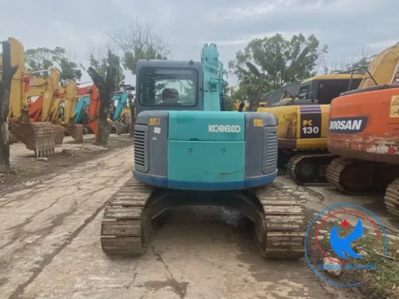 Kobelco SK70SR