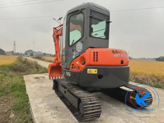 Hitachi ZX55