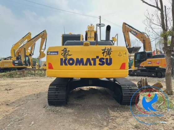 Komatsu PC240