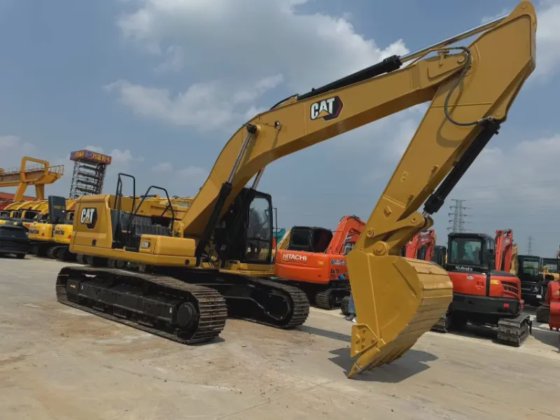 2022 Caterpillar CAT330GC