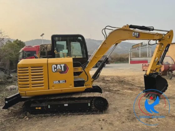 Caterpillar CAT305.5E2