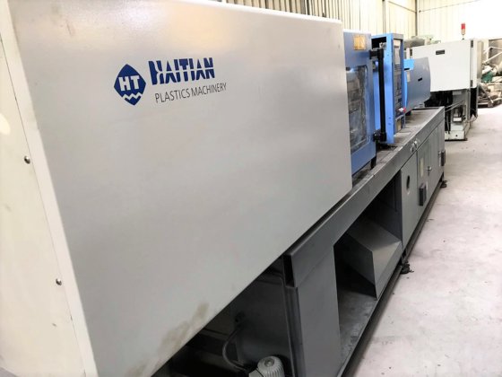 2010 中国海天 90t 注塑机