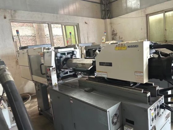 2014年日本日精60吨塑料注塑机