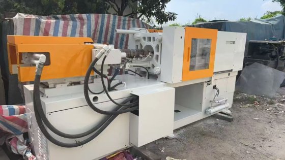日本川口KM100（100t）塑料注塑机
