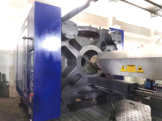 中国ハイチ530t（サーボ）プラスチック射出成形機