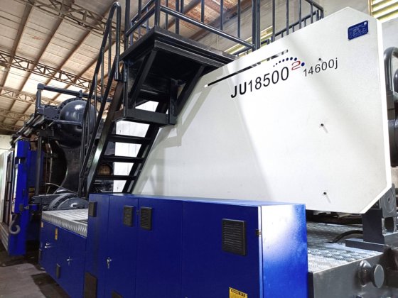 中国ハイチ1850t(サーボ)プラスチック射出成形機