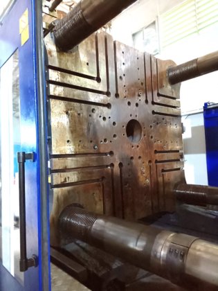 中国ハイチ1850t(サーボ)プラスチック射出成形機