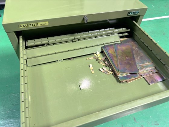 ツールキャビネット