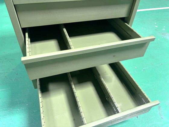 ツールキャビネット