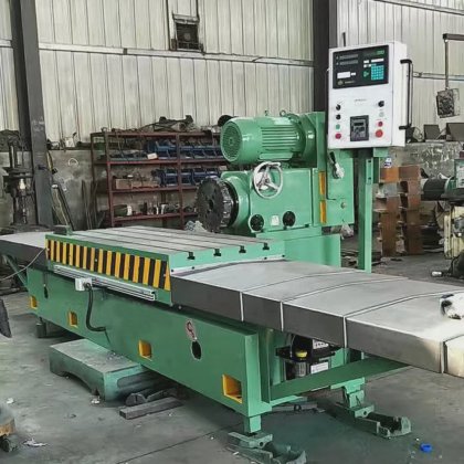 Multifunctional Vertical Milling Machine for