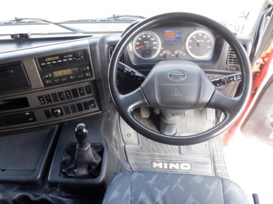 2013 Hino