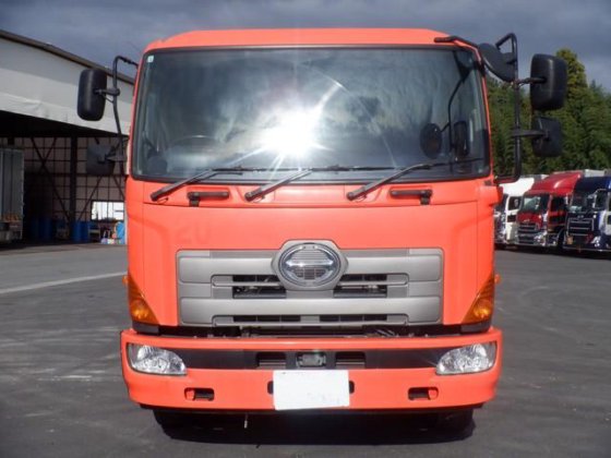 2013 Hino