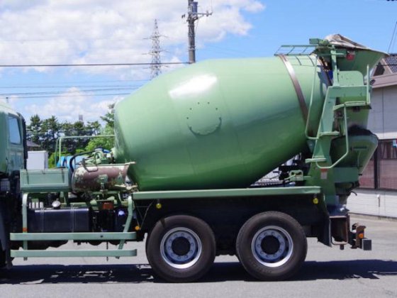2014 Hino