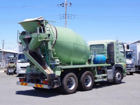 2014 Hino