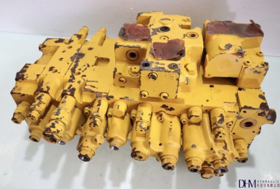 小松 適用怪手PC300-8