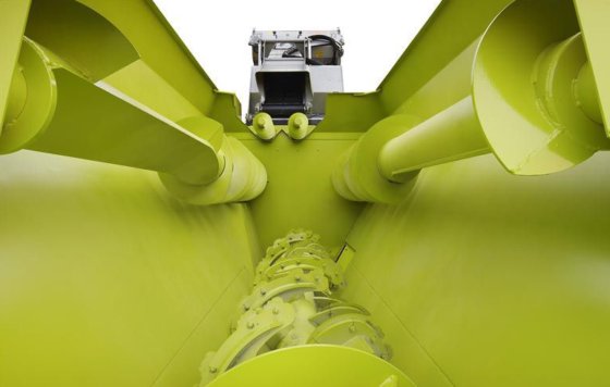 卧式搅拌车 / 自走式 / 侧卸