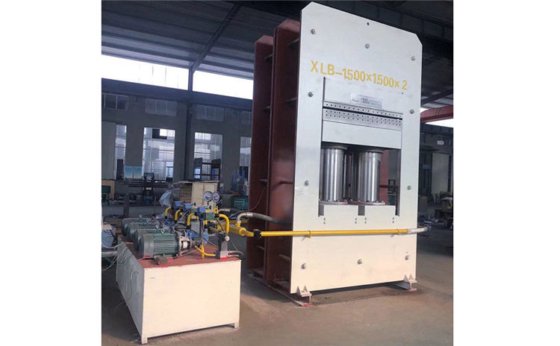 大型橡胶平板硫化机