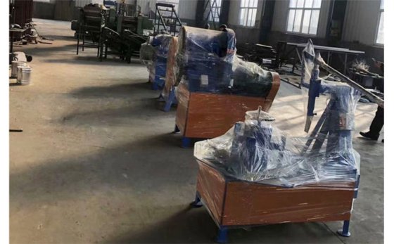 半自动废旧轮胎胶粉线