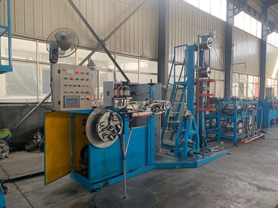 钢丝圈挤出生产线