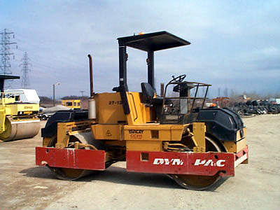 1992 DYNAPAC CC211 in Winnipeg,