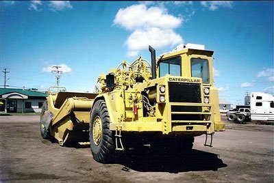 1990 CATERPILLAR Scraper in Alberta,