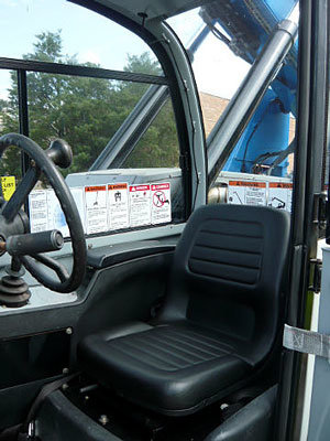 2011 GENIE GTH844 in United