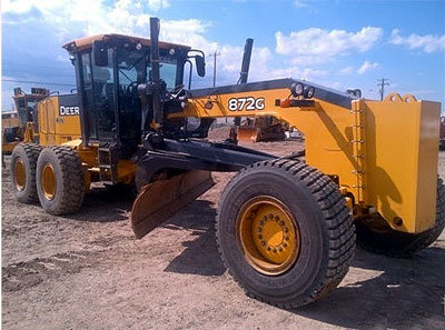 2011 JOHN DEERE 872G in
