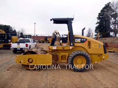 2013 CATERPILLAR CP44 in Charlotte,