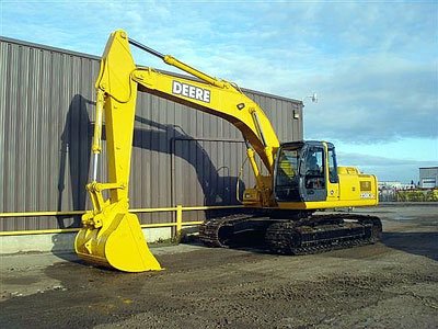 2005 JOHN DEERE 230C LC