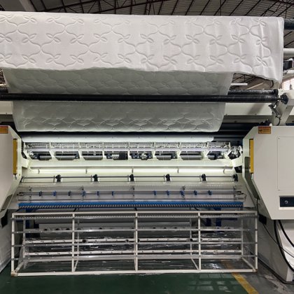 Zolytech 计算机化链式缝纫工业被褥打褶机 25.4mm 针距 高速