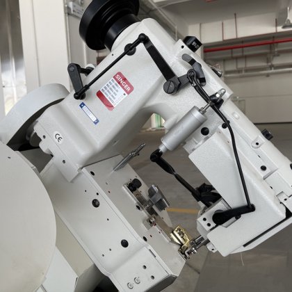 ゾリーテック マットレス ボーダー テープ エッジオーバーロック縫製機