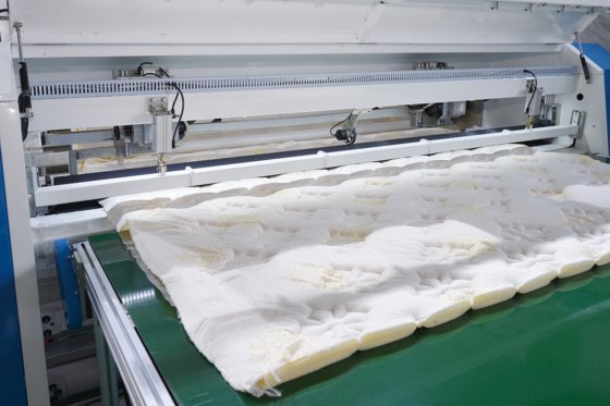 Zolytech CM1 Matrassnijmachine