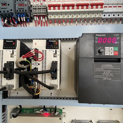 ゾリーテック 800rpm マルチ針 金縫い機 コンピューター付き