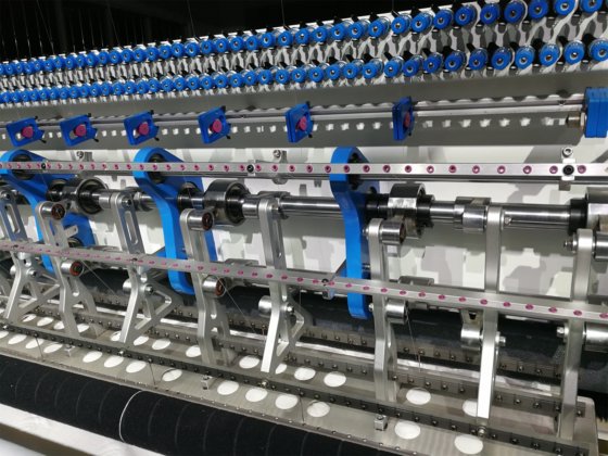 Zolytech 电脑化链锁自动拼接缝床垫用超厚厚度