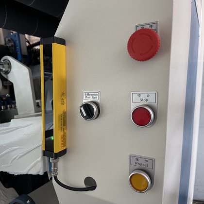 Zolytech 床垫拼花机 床垫制作机械 在 床垫生产线