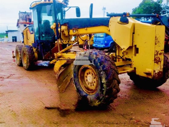 2010 Caterpillar 12M