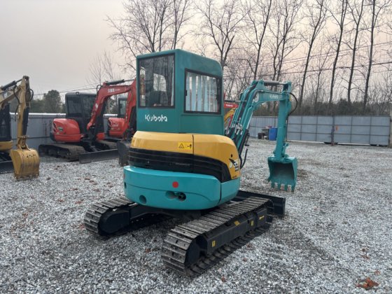 小型挖掘机久保田U35