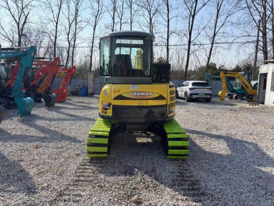 ミニショベル ヤンマー VIO55