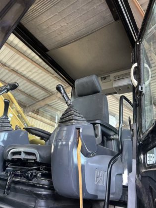 履带式挖掘机 卡特彼勒 CAT329D